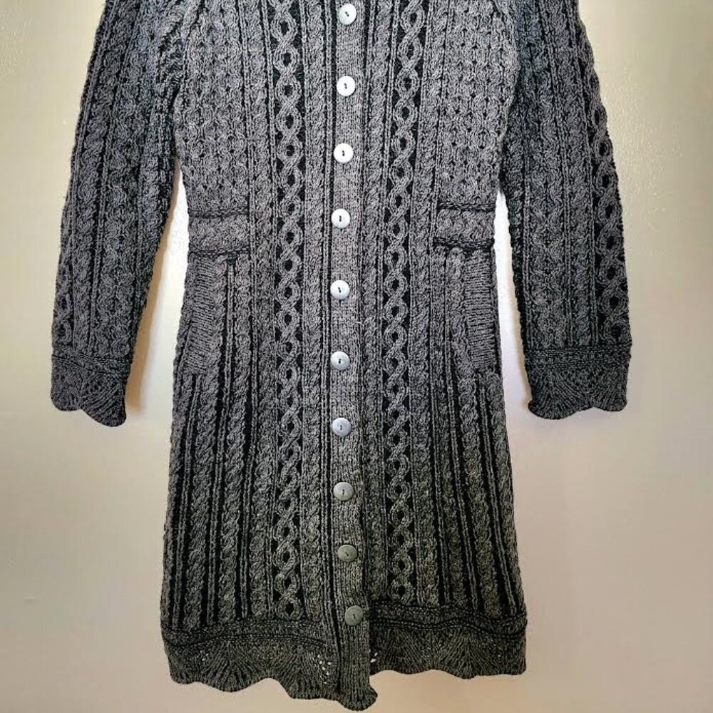 Made in Ireland | Aran Crafts | 100% Merino Wool - Picture 3 of 13